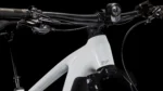 Cube Stereo Hybrid ONE44 EXC 800 Allroad (2025) | 27,5/29-Zoll-Fully-E-Mountainbike | Metallic-Weiß & Schwarz – Bild 2